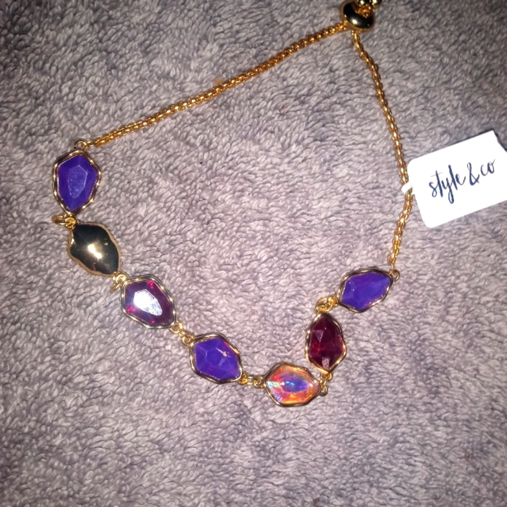 Bracelet